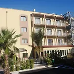 Viola Palace Hotel 4*