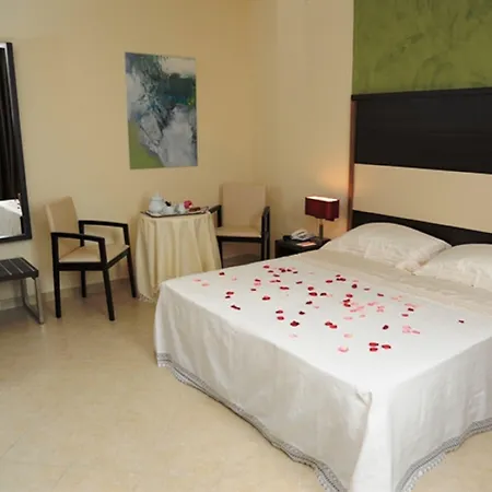 Viola Palace Otel Villafranca Tirrena