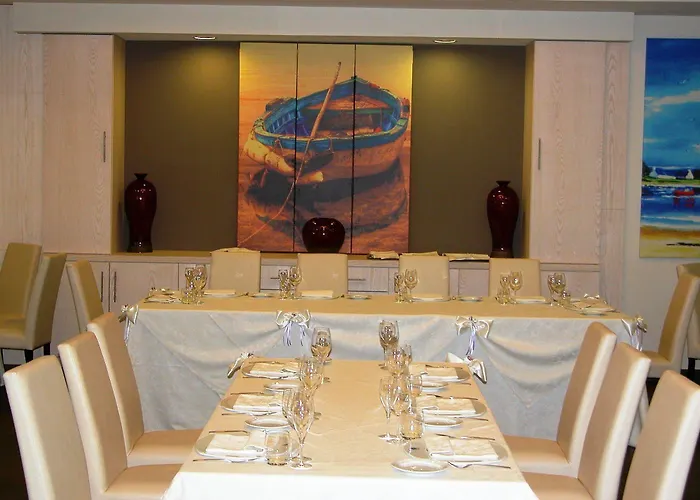 酒店 Viola Palace 维拉弗兰卡·蒂雷纳